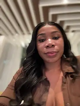 Snapshot of Belle___ chatting on 02.09.25 Belle online show from 02.09.25