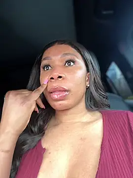 Snapshot of Belle___ chatting on 02.09.25 Belle online show from 02.09.25