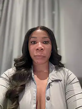 Snapshot of Belle___ chatting on 02.22.25 Belle online show from 02.22.25