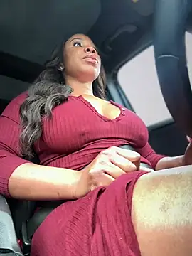 Snapshot of Belle___ chatting on 03.15.25 Belle online show from 03.15.25