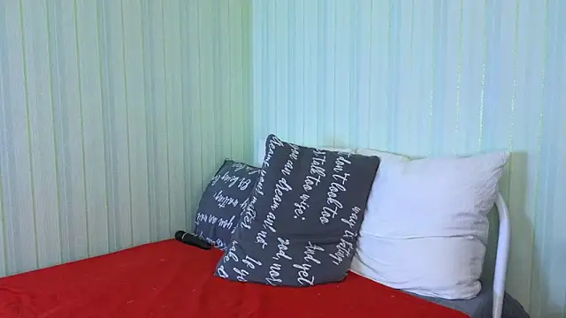  Lily  online show from 12.25.24