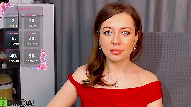 Snapshot of GirlfriendNina chatting on 03.07.25 GirlfriendNina online show from 03.07.25