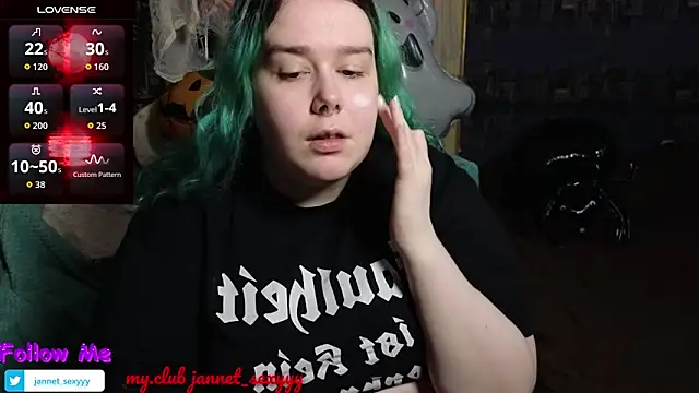 JannetPie online show from 10.28.25