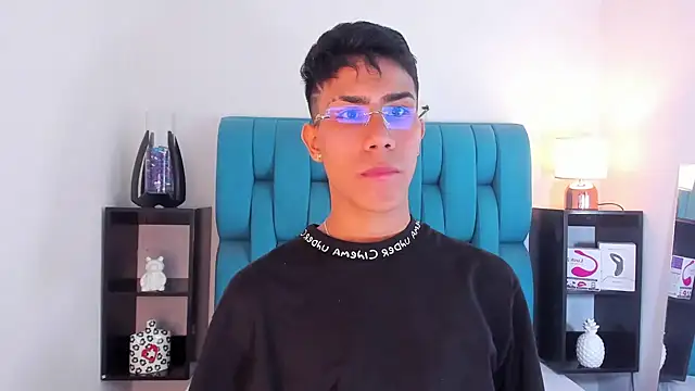 AlanNaughty online show from 01.21.25