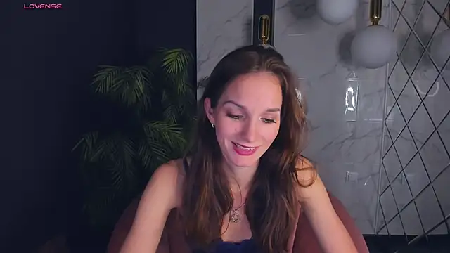 Snapshot of MirandaGlow chatting on 12.24.24 MirandaGlow online show from 12.24.24