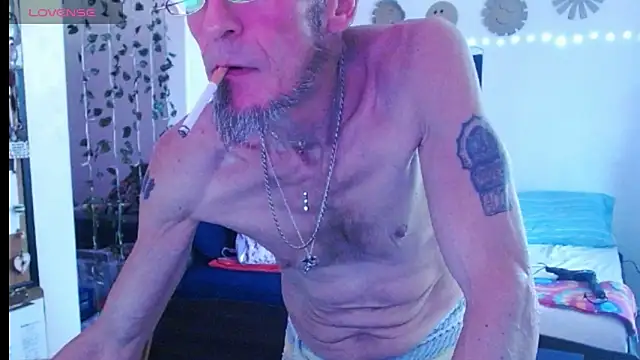 Snapshot of mycock2474u chatting on 03.18.25 mycock2474u online show from 03.18.25