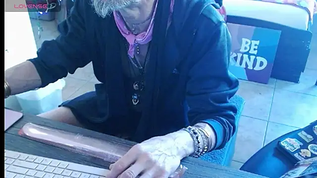 Snapshot of mycock2474u chatting on 03.19.25 mycock2474u online show from 03.19.25