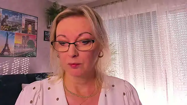 Snapshot of vanessa_chat chatting on 11.07.25 vanessa chat online show from 11.07.25