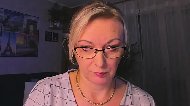 Snapshot of vanessa_chat chatting on 11.13.25 vanessa chat online show from 11.13.25