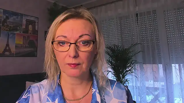 Snapshot of vanessa_chat chatting on 12.01.25 vanessa chat online show from 12.01.25