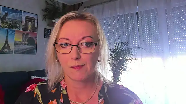 Snapshot of vanessa_chat chatting on 06.17.26 vanessa chat online show from 06.17.26