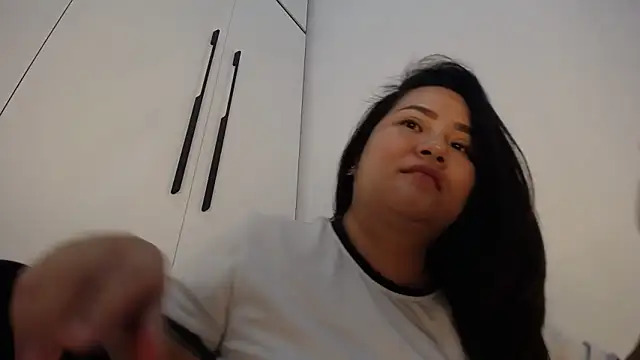 Snapshot of Squirt_tsunami_268 chatting on 03.06.25 Squirt tsunami 268 online show from 03.06.25