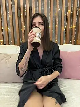 HotyWinter online show from 03.06.25