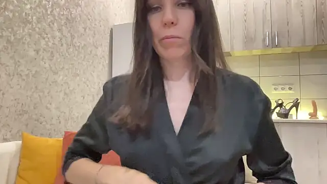 Snapshot of HotyWinter chatting on 02.22.26 HotyWinter online show from 02.22.26