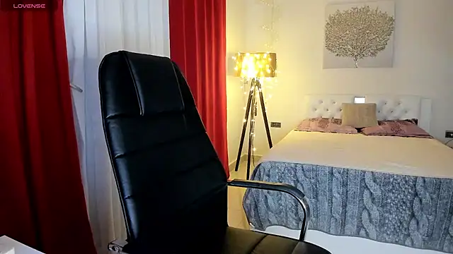 Snapshot of Colette__1977 chatting on 11.11.25 Colette 1977 online show from 11.11.25