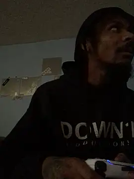 Snapshot of iAmNukka187 chatting on 12.25.24 iAmNukka187 online show from 12.25.24