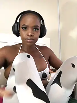 LuciousLips96 online show from 02.07.25