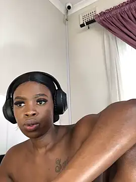 LuciousLips96 online show from 02.28.25