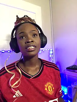 LuciousLips96 online show from 10.19.25