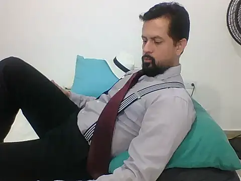 TRIISTAN KING10 online show from 12.03.24