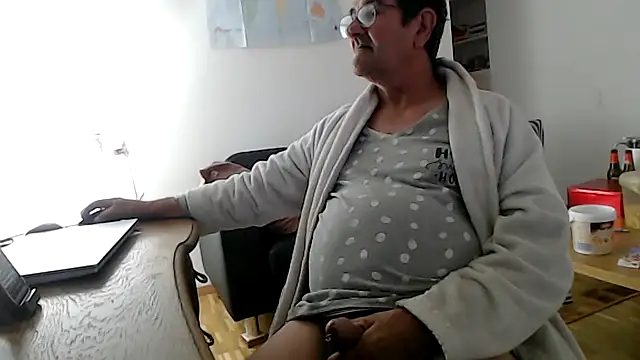 Snapshot of silvio-aus-luzern-CH chatting on 06.03.26 silvio-aus-luzern-CH online show from 06.03.26