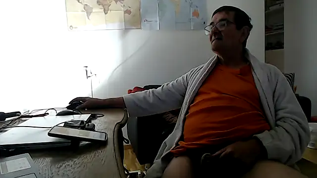 Snapshot of silvio-aus-luzern-CH chatting on 07.28.26 silvio-aus-luzern-CH online show from 07.28.26
