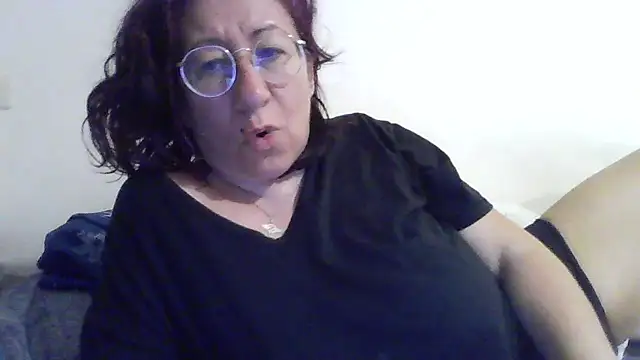 Snapshot of milkarock chatting on 05.01.26 milkarock online show from 05.01.26
