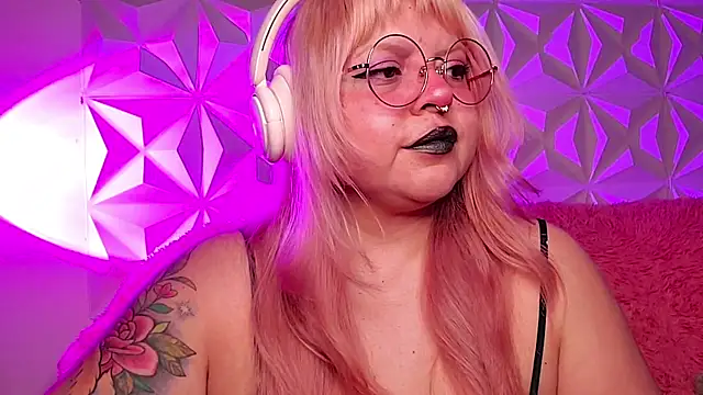 Satyn doll online show from 05.04.26