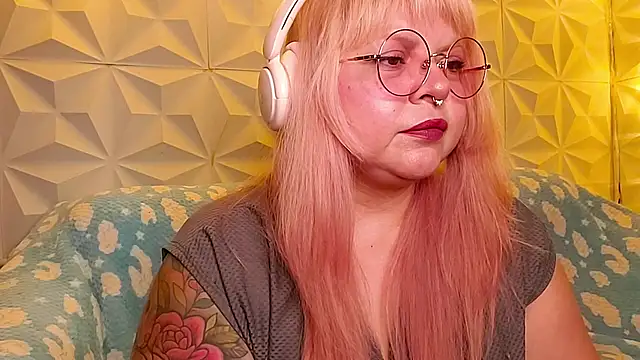 Satyn doll online show from 05.10.26