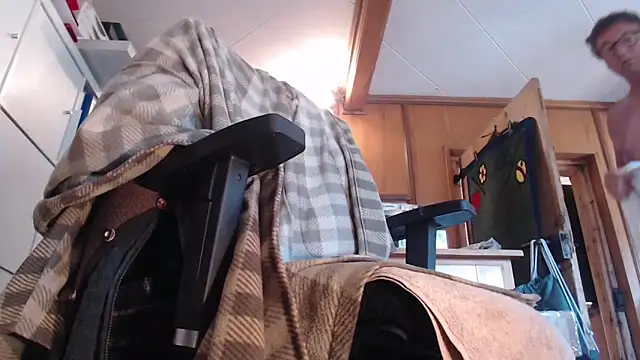 hausi07 online show from 04.20.26