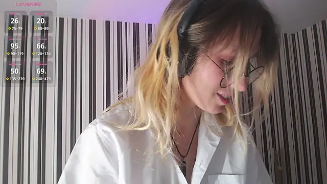  Hanna Moon  online show from 12.09.24