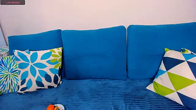 Snapshot of EllenMoore chatting on 11.17.25 EllenMoore online show from 11.17.25