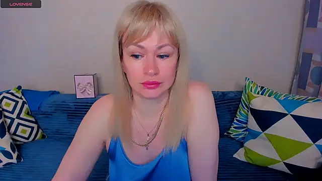 EllenMoore online show from 06.12.26