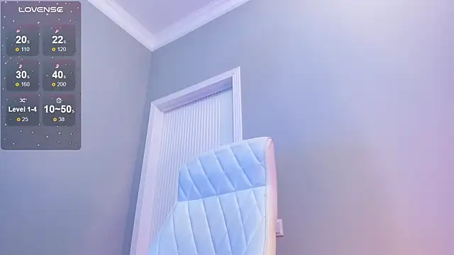 akura011 online show from 10.30.25