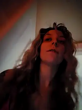 LilyOrion online show from 02.10.25