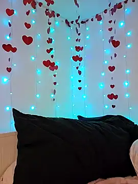 LilyOrion online show from 02.21.25