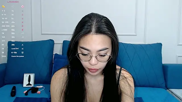 kwana colada online show from 12.21.25