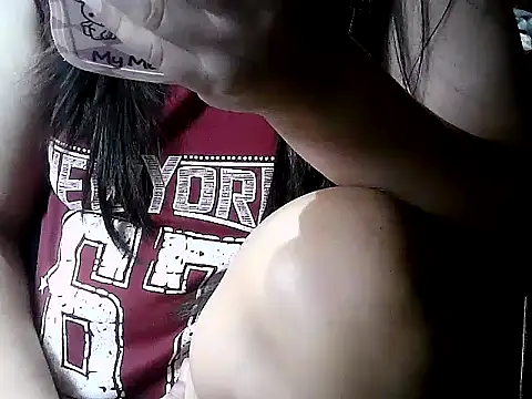 XbighotbootyX online show from 11.03.25