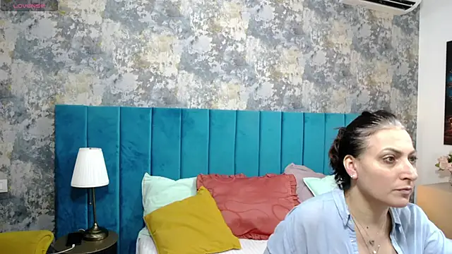 LisaCroft online show from 11.26.25