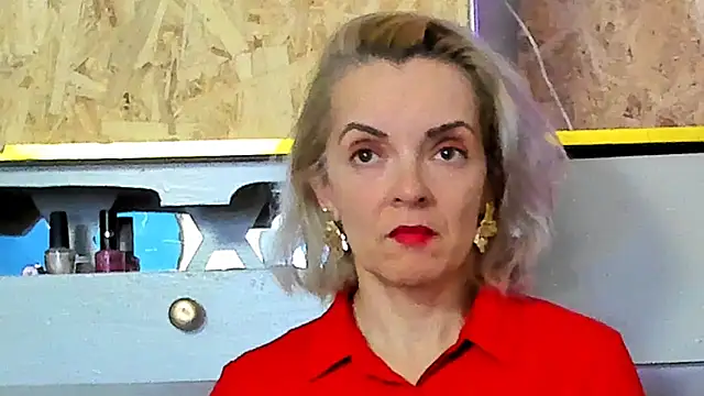 KateConner online show from 11.26.25