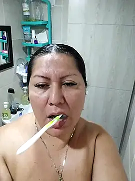 Snapshot of Brenda_Berck_ chatting on 03.11.25 Brenda Berck online show from 03.11.25