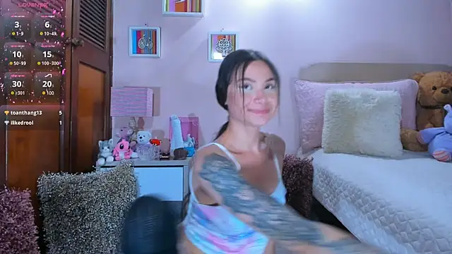 AbrilRussell online show from 12.09.24