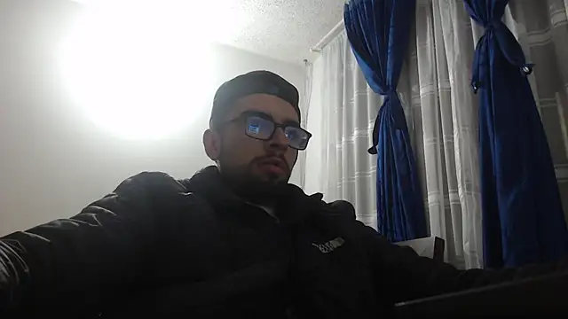 Snapshot of fvckolombianguyy chatting on 02.07.25 fvckolombianguyy online show from 02.07.25