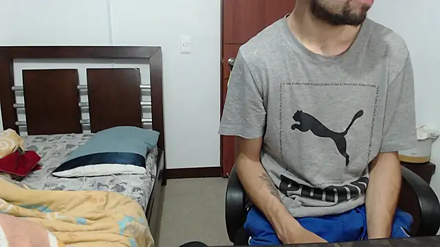 Snapshot of fvckolombianguyy chatting on 03.09.25 fvckolombianguyy online show from 03.09.25