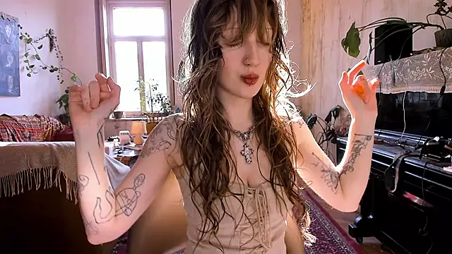 Snapshot of Miranda2_0 chatting on 12.22.24 Miranda2 0 online show from 12.22.24