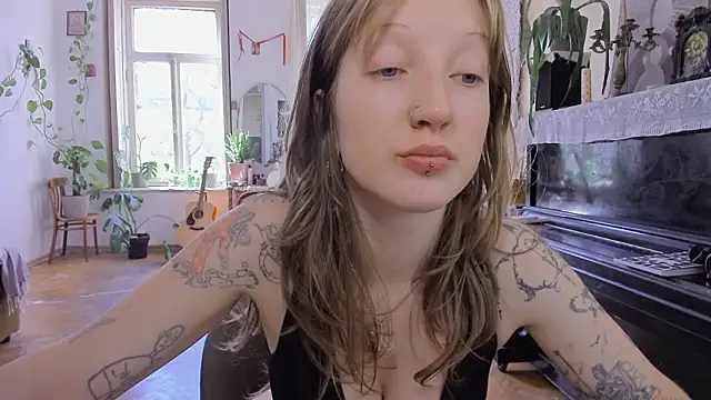 Snapshot of Miranda2_0 chatting on 02.23.26 Miranda2 0 online show from 02.23.26