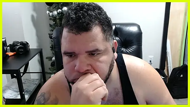 Snapshot of Gabihotxxx1 chatting on 01.03.25 Gabihotxxx1 online show from 01.03.25