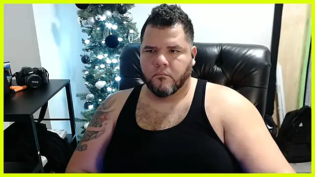 Snapshot of Gabihotxxx1 chatting on 01.04.25 Gabihotxxx1 online show from 01.04.25