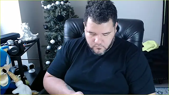 Snapshot of Gabihotxxx1 chatting on 01.12.25 Gabihotxxx1 online show from 01.12.25