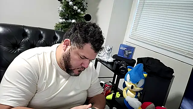 Snapshot of Gabihotxxx1 chatting on 01.15.25 Gabihotxxx1 online show from 01.15.25